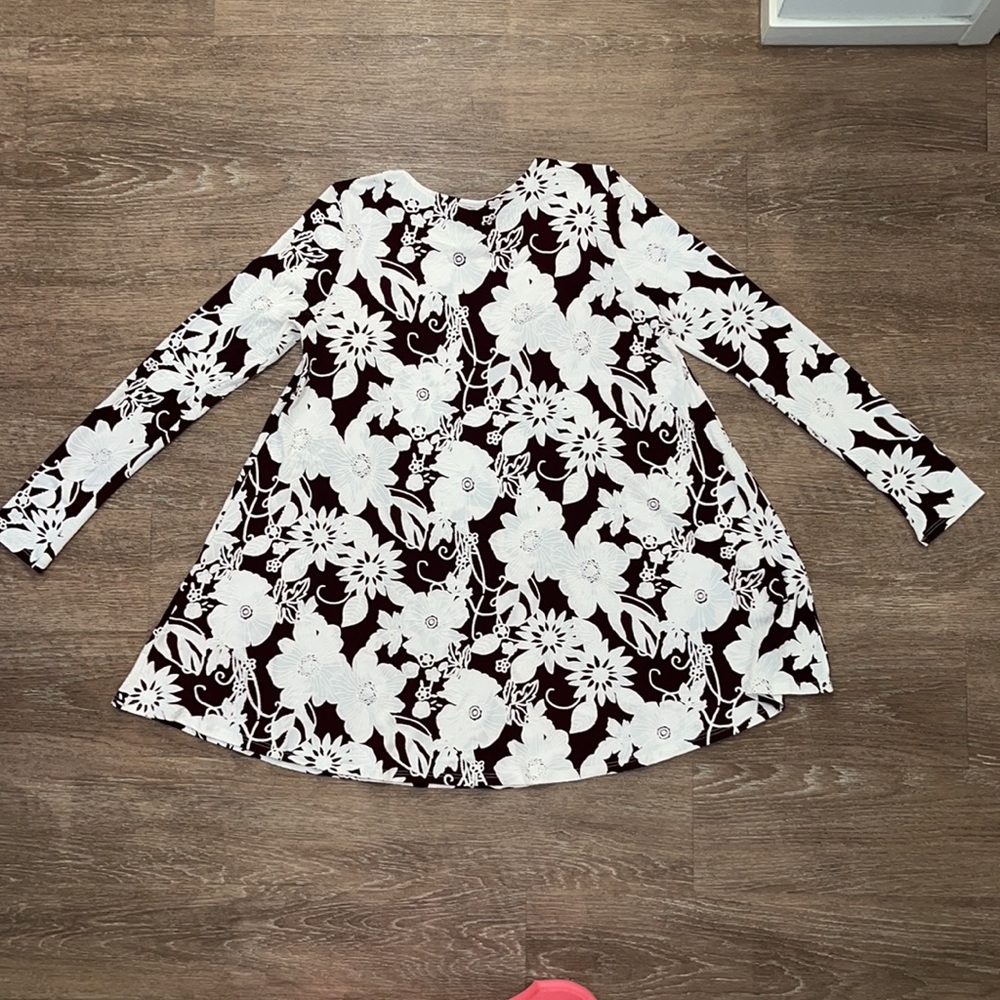 Show Me Your Mumu Tyler Tunic Dress ~ in Burgundy Bloom Spandy - Picture 9 of 10